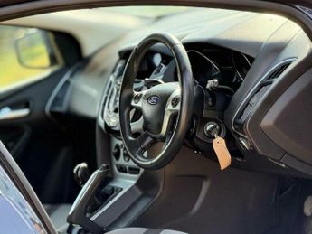 Ford Focus 1.6 Zetec Euro 5 5dr