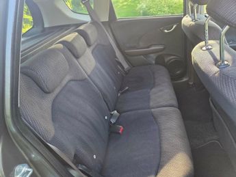Honda Jazz I-VTEC ES PLUS