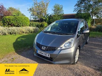 Honda Jazz I-VTEC ES PLUS