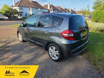 Honda Jazz I-VTEC ES PLUS
