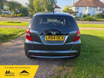Honda Jazz I-VTEC ES PLUS