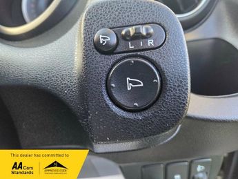 Honda Jazz I-VTEC ES PLUS