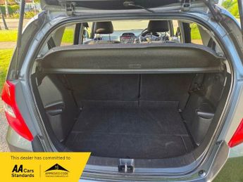 Honda Jazz I-VTEC ES PLUS