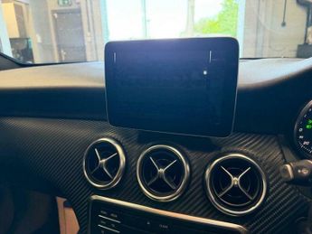 Mercedes-Benz A Class 2.1 A220d AMG Line (Premium Plus) 7G-DCT Euro 6 (s/s) 5dr