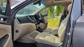 Hyundai Tucson 1.7 CRDi Blue Drive Premium SE SUV 5dr Diesel DCT Euro 6 (s/s) (