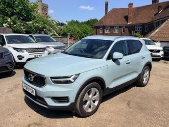 Volvo XC40 D3 MOMENTUM AWD
