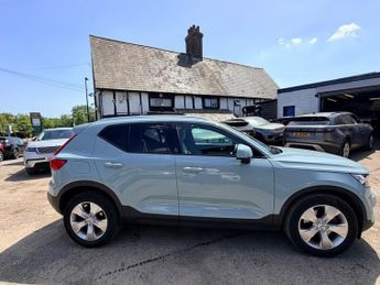 Volvo XC40 D3 MOMENTUM AWD