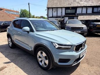 Volvo XC40 D3 MOMENTUM AWD
