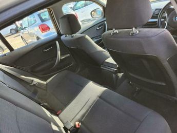 BMW 1 SERIES 2.0 116i SE Steptronic Euro 5 5dr