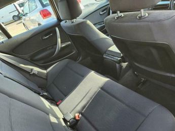 BMW 1 SERIES 2.0 116i SE Steptronic Euro 5 5dr