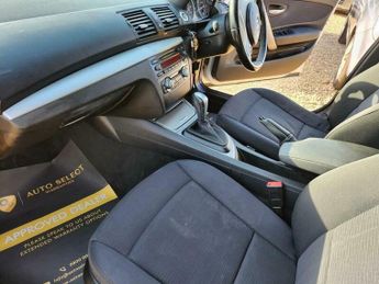 BMW 1 SERIES 2.0 116i SE Steptronic Euro 5 5dr