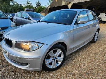 BMW 1 SERIES 2.0 116i SE Steptronic Euro 5 5dr