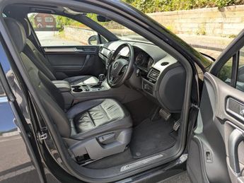 Volkswagen Touareg V6 R-LINE TDI BLUEMOTION TECHNOLOGY