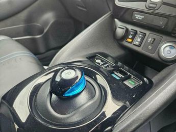 Nissan Leaf 40kWh N-Connecta Auto 5dr