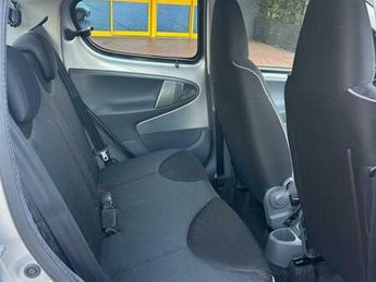 Peugeot 107 1.0 12V Urban Euro 5 5dr