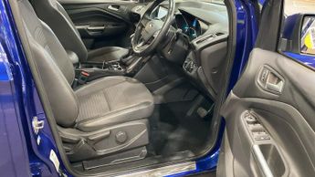 Ford Kuga 1.5T EcoBoost Titanium SUV 5dr Petrol Auto AWD Euro 6 (s/s) (182