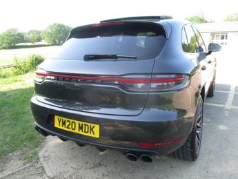 Porsche Macan PDK