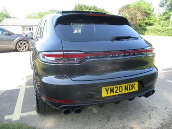 Porsche Macan PDK