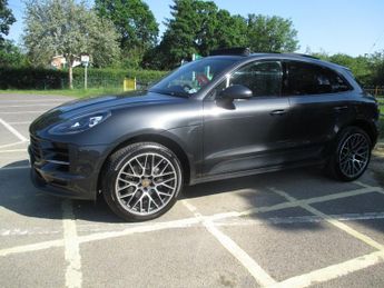 Porsche Macan PDK