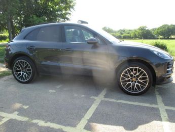Porsche Macan PDK