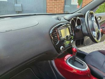Nissan Juke 1.6 N-Connecta XTRON Euro 6 5dr