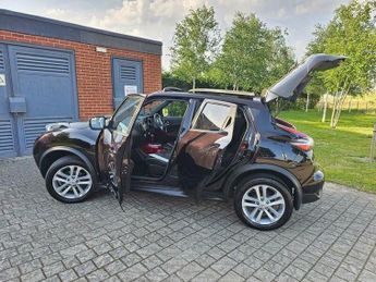 Nissan Juke 1.6 N-Connecta XTRON Euro 6 5dr