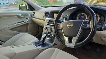 Volvo V60 1.6D DRIVe SE Estate 5dr Diesel Powershift Euro 5 (s/s) (115 ps)