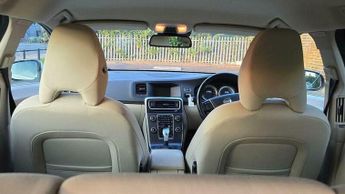 Volvo V60 1.6D DRIVe SE Estate 5dr Diesel Powershift Euro 5 (s/s) (115 ps)