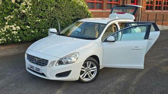Volvo V60 1.6D DRIVe SE Estate 5dr Diesel Powershift Euro 5 (s/s) (115 ps)