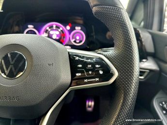 Volkswagen Golf GTD TDI DSG [4X VOLKSWAGEN SERVICES]