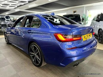 BMW 3 SERIES 320i M SPORT [3X SERVICES, SAT NAV, LEATHER & HEATED SEATS]