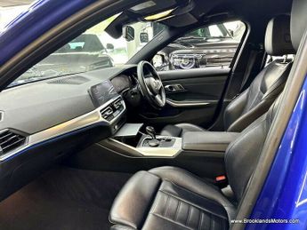 BMW 3 SERIES 320i M SPORT [3X SERVICES, SAT NAV, LEATHER & HEATED SEATS]