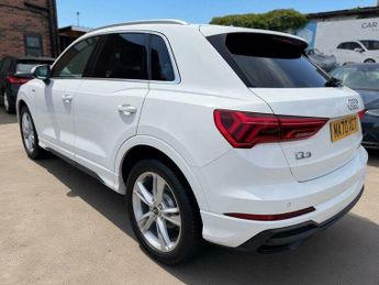 Audi Q3 1.5 TFSI CoD 35 S line S Tronic Euro 6 (s/s) 5dr