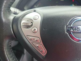 Nissan Leaf 30kWh Tekna Auto 5dr
