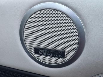 Land Rover Discovery 2.0 SD4 HSE Luxury SUV 5dr Diesel Auto 4WD Euro 6 (s/s) (240 ps)
