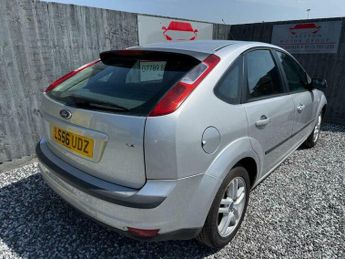 Ford Focus 1.6 LX 5dr