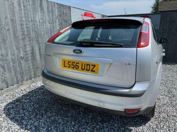 Ford Focus 1.6 LX 5dr