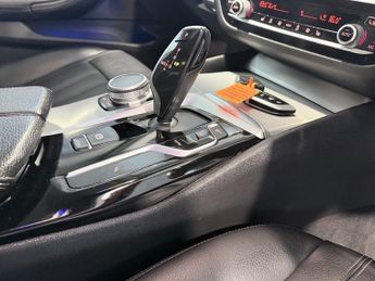 BMW 5 SERIES 2.0 520d MHT SE Auto Euro 6 (s/s)