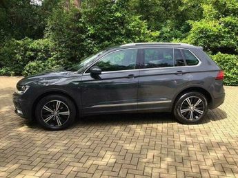 Volkswagen Tiguan 2.0 TDI BlueMotion Tech SE Navigation DSG 4Motion Euro 6 (s/s) 5