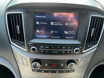 Hyundai I800 2.5 CRDi SE Nav Euro 6 5dr