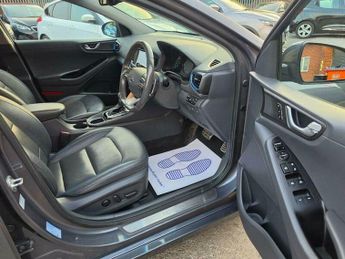 Hyundai Ioniq 1.6 h-GDi Premium SE DCT Euro 6 (s/s) 5dr