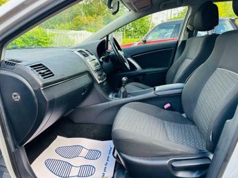 Toyota Avensis 2.0 D-4D T2 Tourer Euro 5 5dr