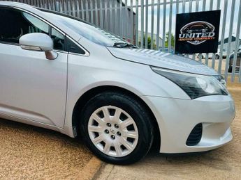 Toyota Avensis 2.0 D-4D T2 Tourer Euro 5 5dr