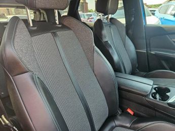 Peugeot 3008 BLUEHDI S/S ALLURE PREMIUM