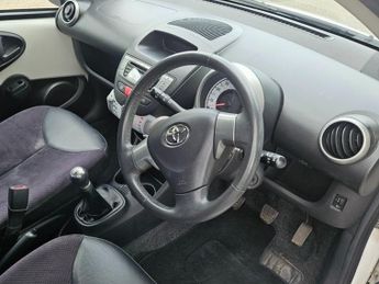 Toyota AYGO VVT-I ICE