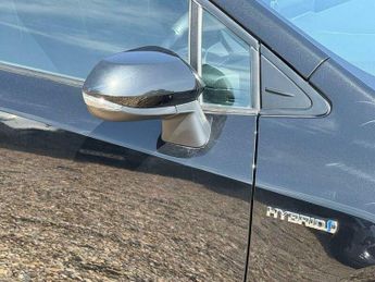 Toyota Corolla 1.8 VVT-h Icon Tech CVT Euro 6 (s/s) 5dr
