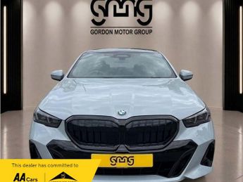 BMW 520 520i M SPORT PRO