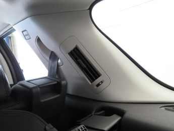Land Rover Discovery Sport TD4 HSE LUXURY