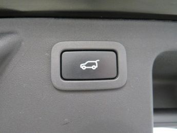 Land Rover Discovery Sport TD4 HSE LUXURY