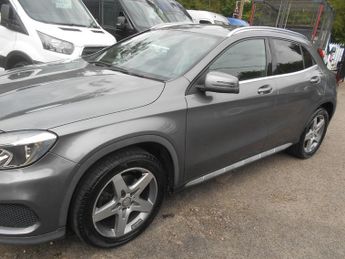 Mercedes GLA GLA 220 D 4MATIC AMG LINE